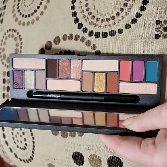 Smashbox LA Cover Shot Eyeshadow Palette - Picture 3 of 4